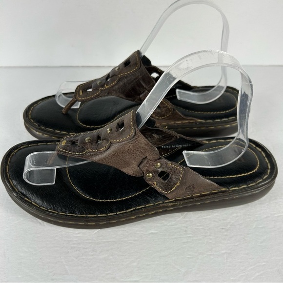 💕 Born Brown Leather Sandals 10 - Picture 1 of 10